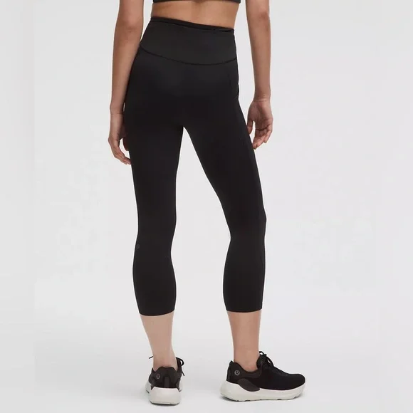 Lululemon Athletica Fast and Free High-Rise Crop Size 12 in black - Picture 2 of 11
